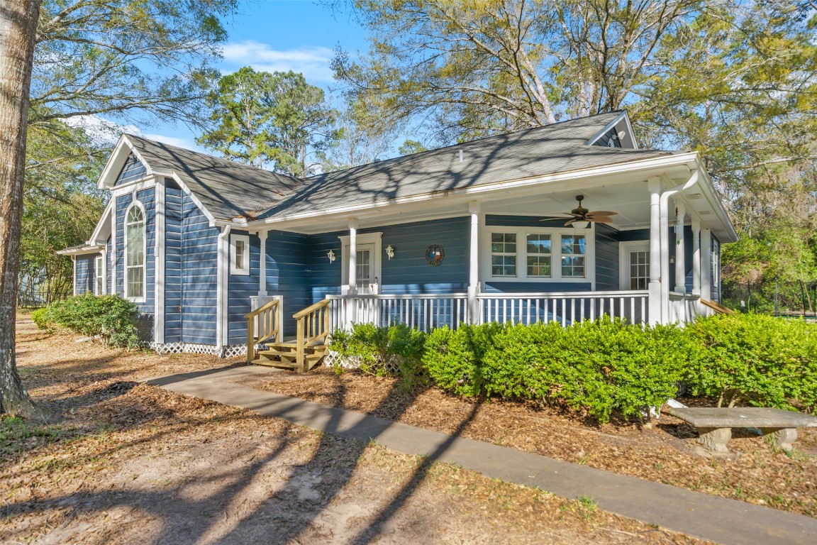 201 Pine Road Coldspring, TX 77331 - Photo 3 of 28