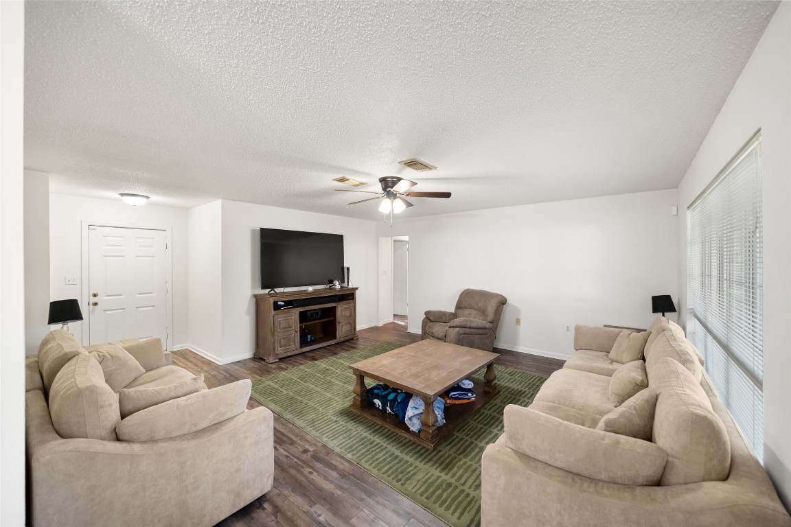 201 Pine Road Coldspring, TX 77331 - Photo 5 of 28