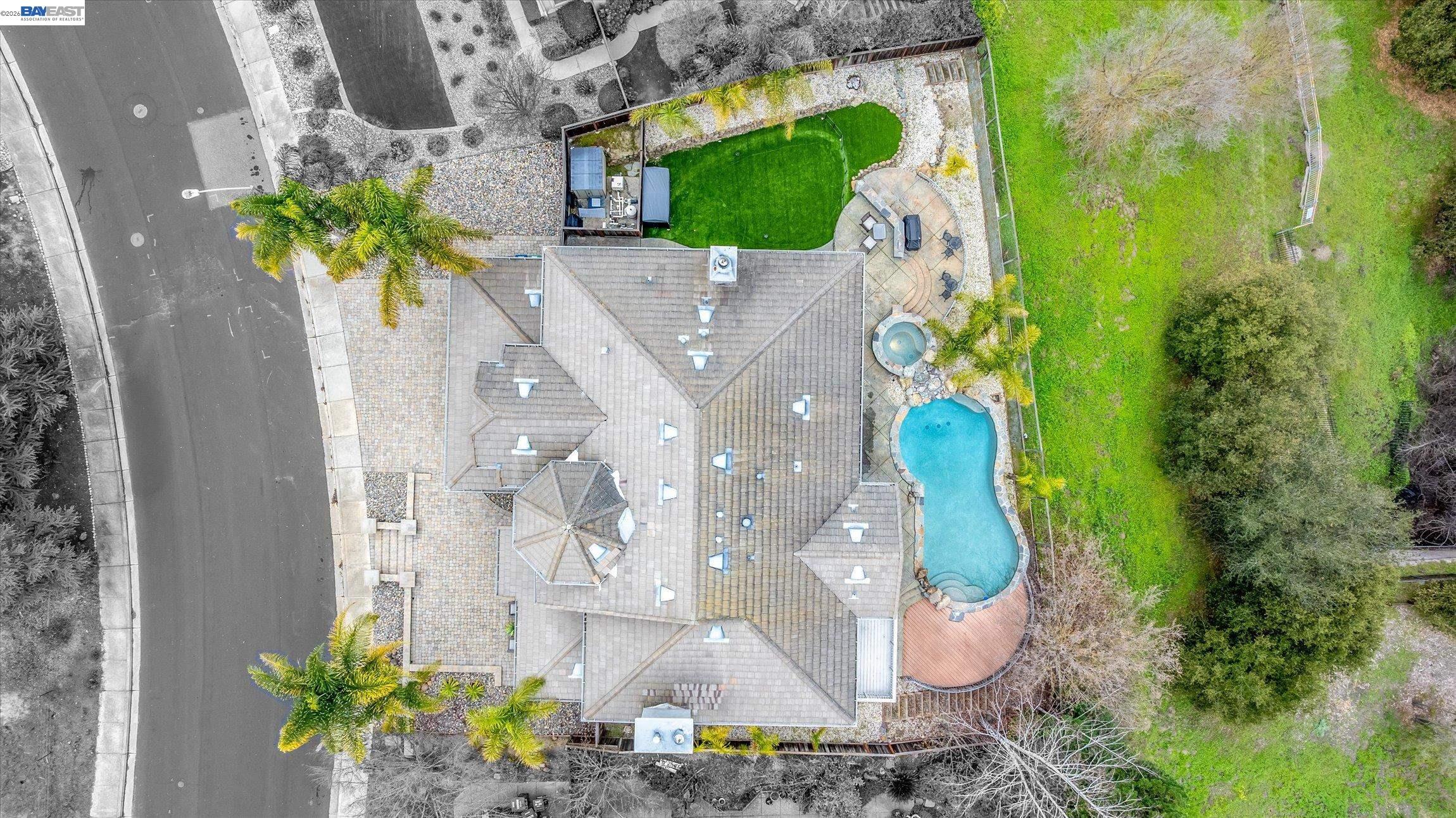 4 Majestic Oak Court San Ramon, CA 94583 - Photo 14 of 60