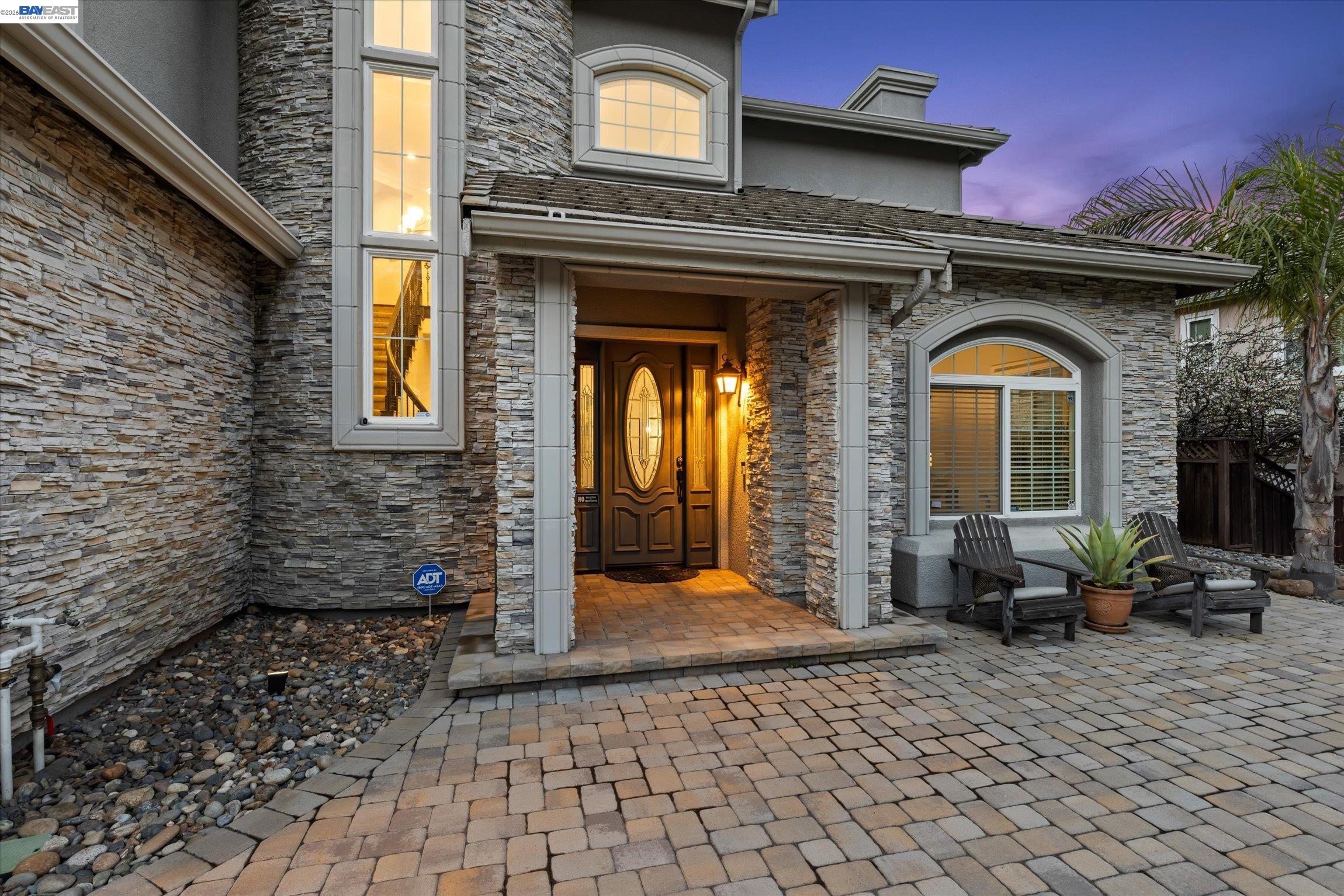 4 Majestic Oak Court San Ramon, CA 94583 - Photo 4 of 60