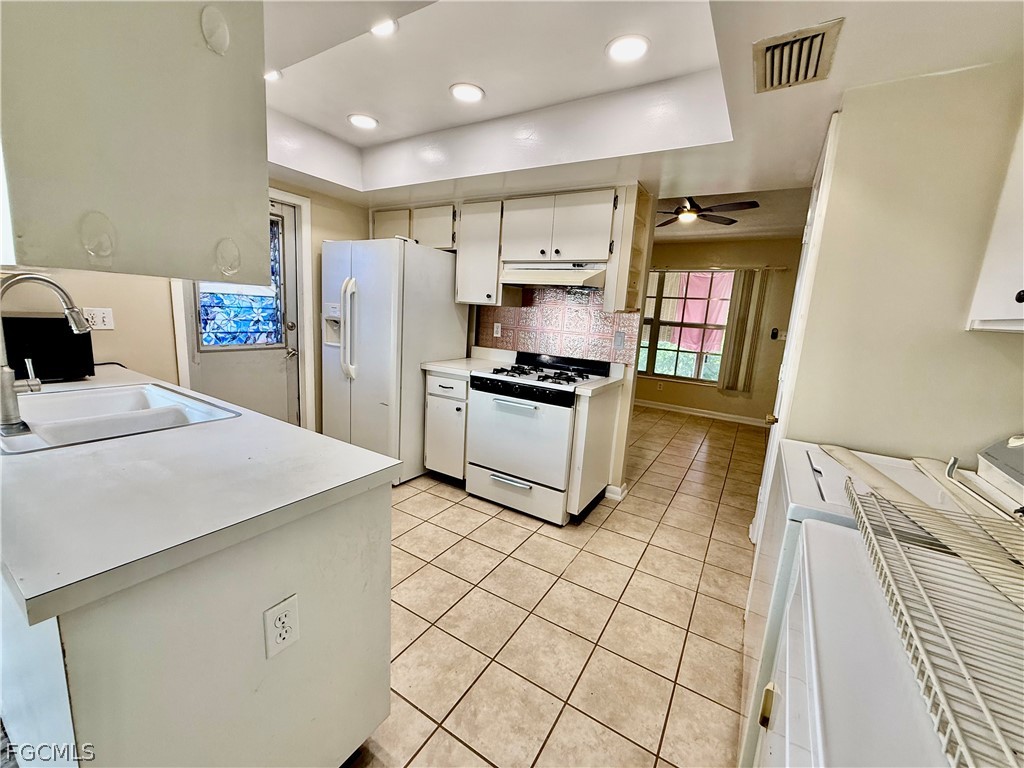 9 Palm Boulevard Lehigh Acres, FL 33936 - Photo 11 of 27