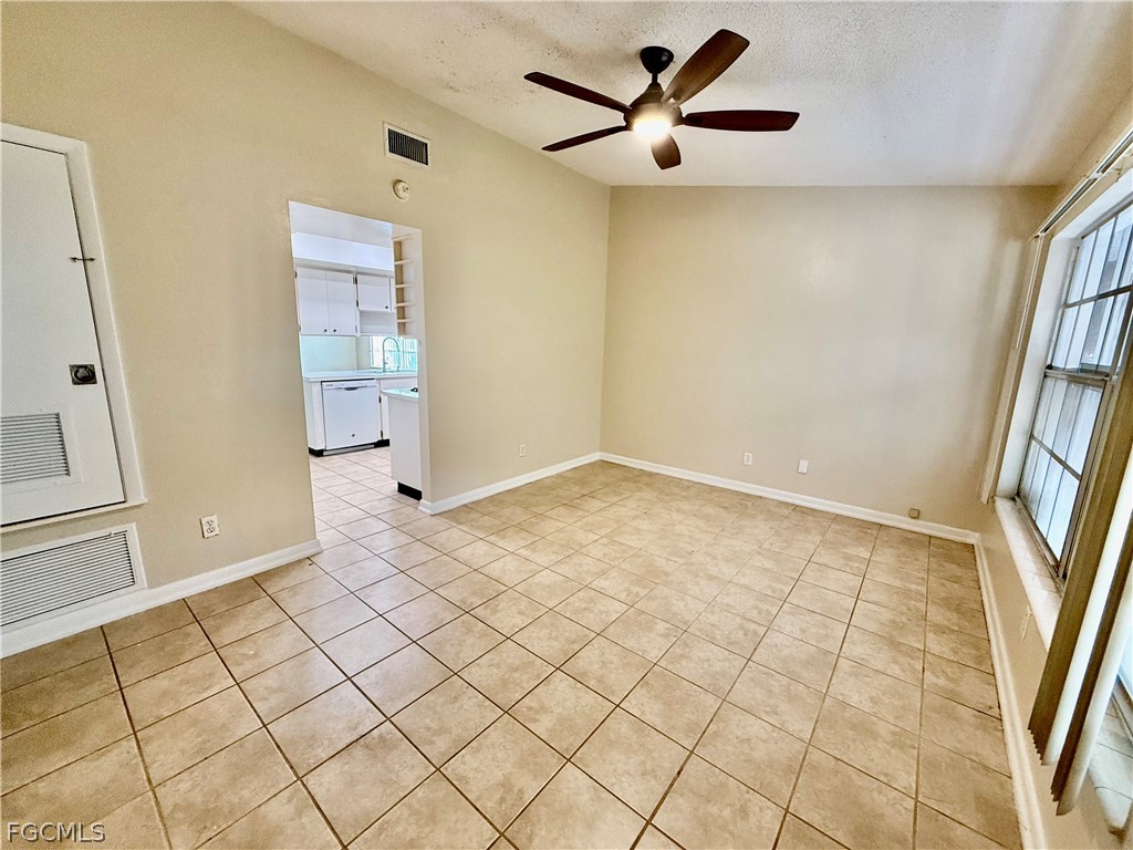 9 Palm Boulevard Lehigh Acres, FL 33936 - Photo 4 of 27