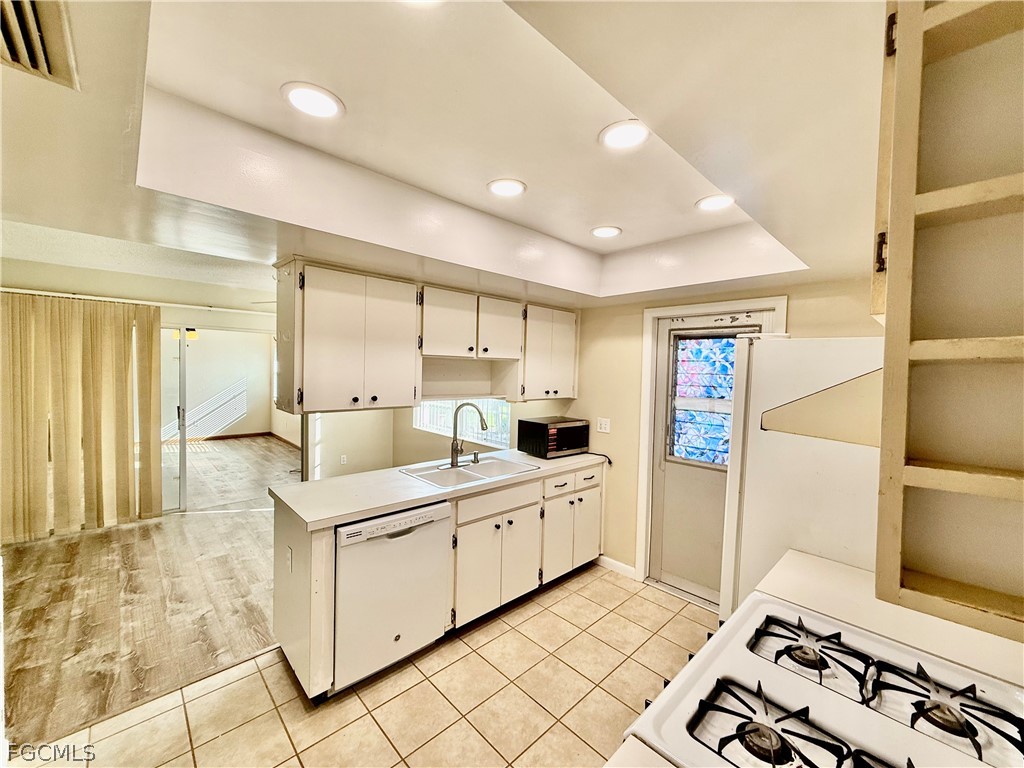 9 Palm Boulevard Lehigh Acres, FL 33936 - Photo 9 of 27