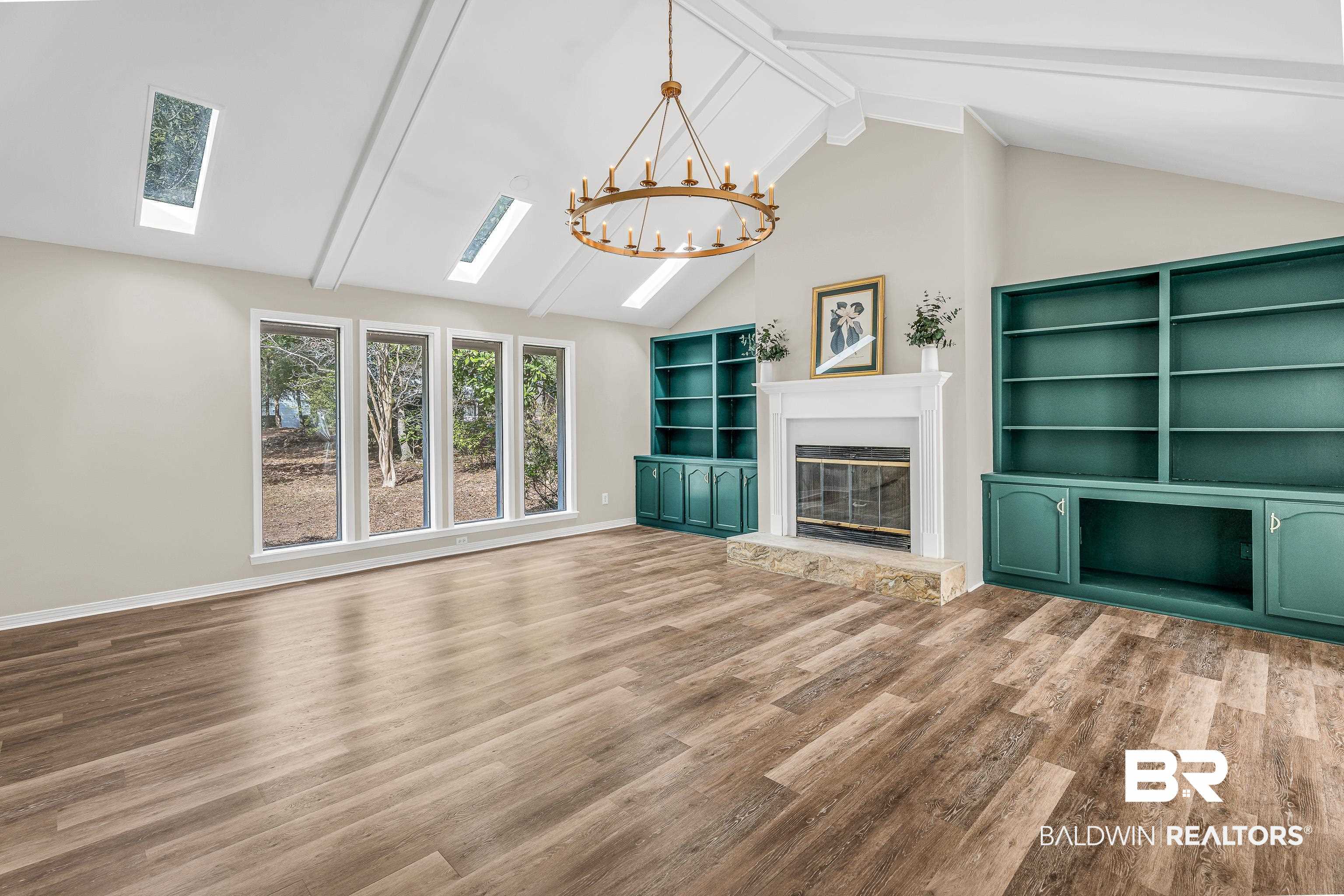 613 Oak Ridge Court West Daphne, AL 36526 - Photo 7 of 35 Living Room