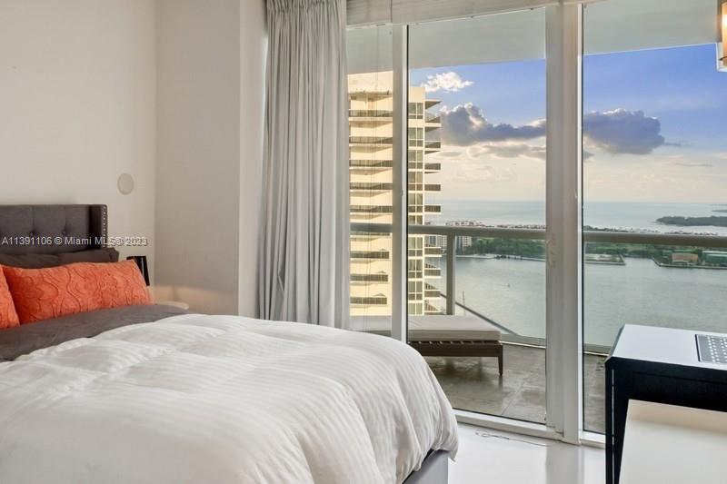 450 Alton Road, Unit 3404 Miami Beach, FL 33139 - Photo 4 of 46 Gallery Image 4