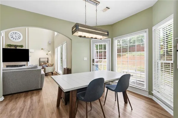 $2,900 | 374 Ivy Glen Circle, Avondale Estates, GA 30002