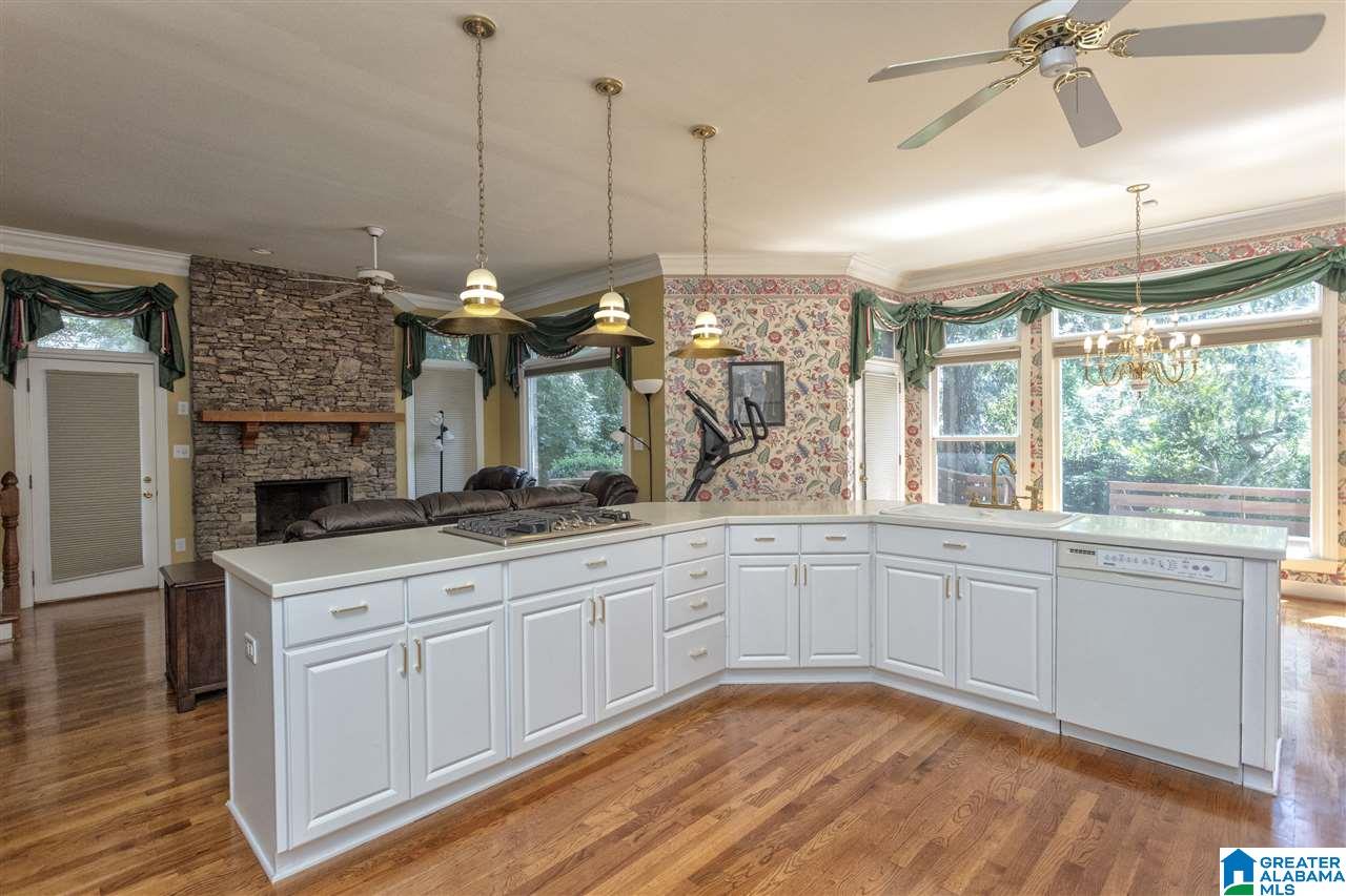 2121 Hickory Ridge Circle Birmingham, AL 35243 - Photo 17 of 50