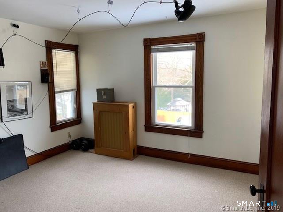 87 Litchfield Road Watertown, CT 06795 - Photo 27 of 31