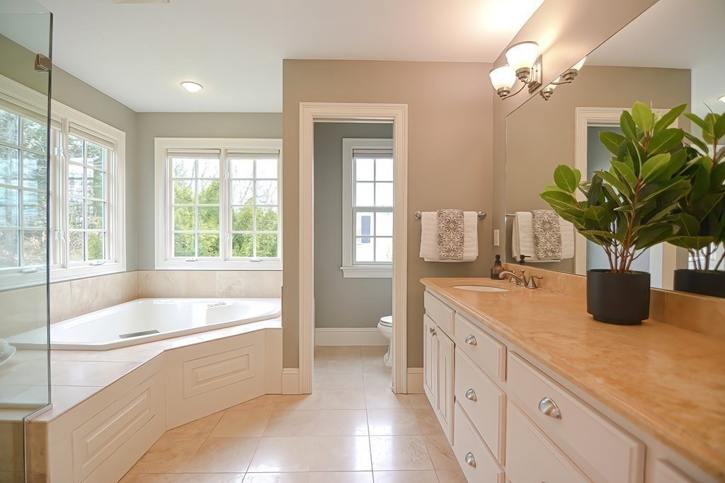 18 Linwood Road Wellesley, MA 02481 - Photo 24 of 41