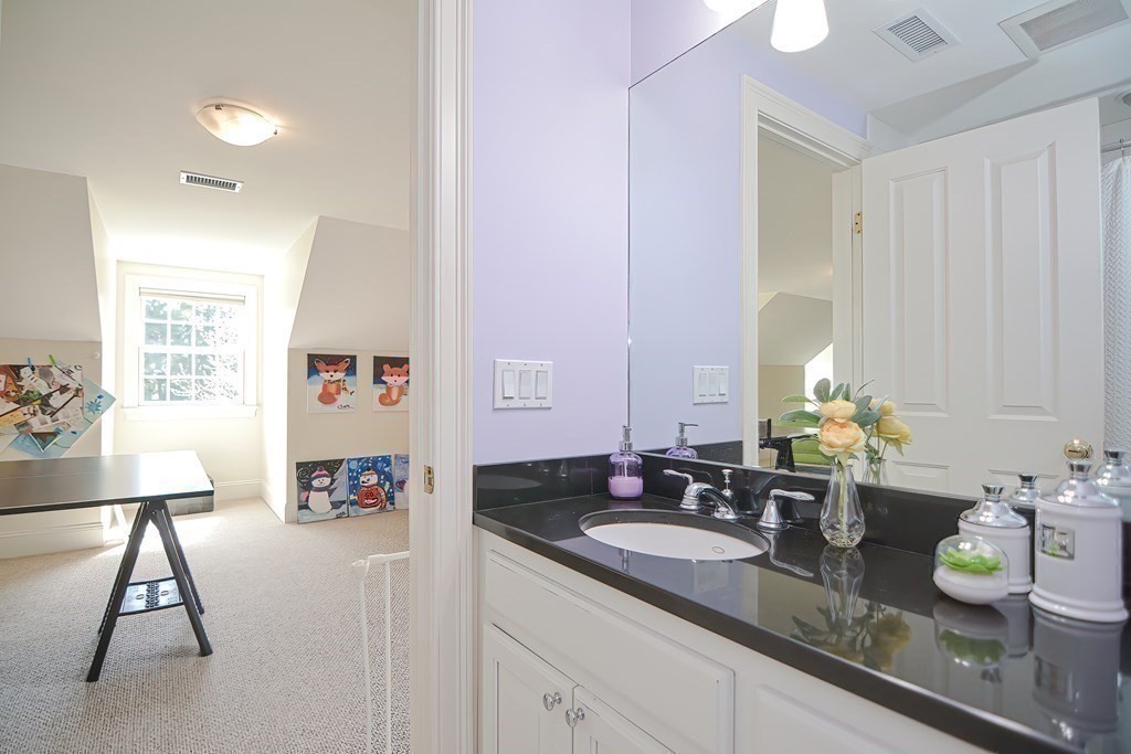 18 Linwood Road Wellesley, MA 02481 - Photo 34 of 41