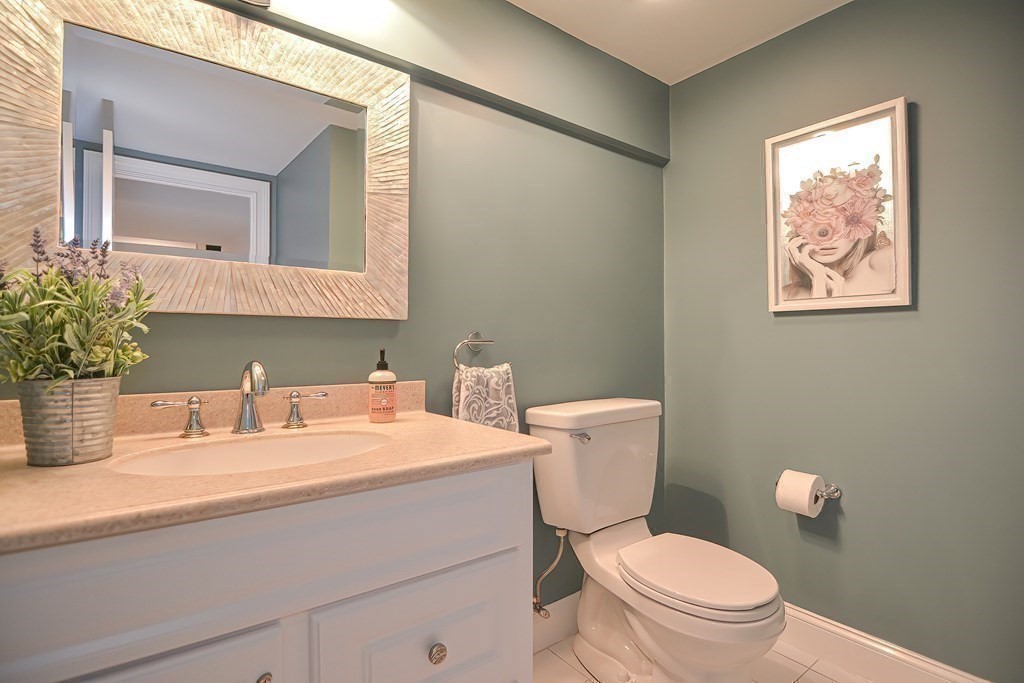 18 Linwood Road Wellesley, MA 02481 - Photo 36 of 41