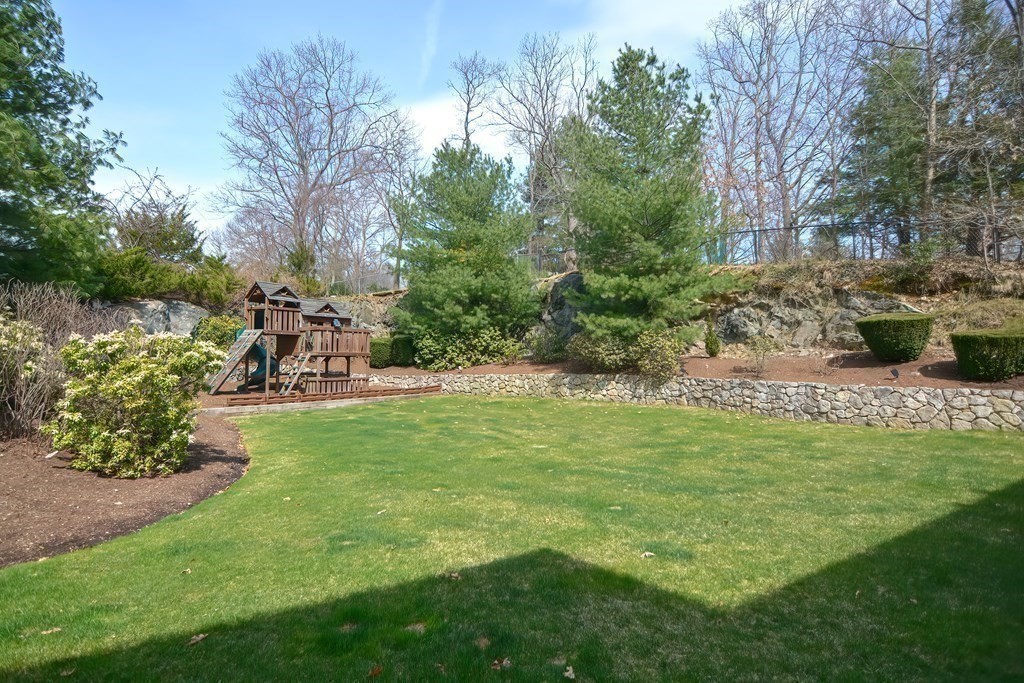 18 Linwood Road Wellesley, MA 02481 - Photo 40 of 41
