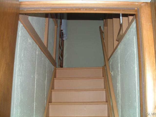 3410 Barklay Road Whitehall, PA 18052 - Photo 24 of 34 Gallery Image 24