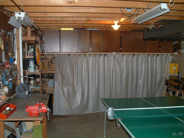 3410 Barklay Road Whitehall, PA 18052 - Photo 26 of 34 Gallery Image 26