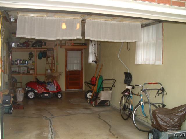 3410 Barklay Road Whitehall, PA 18052 - Photo 30 of 34 Gallery Image 30