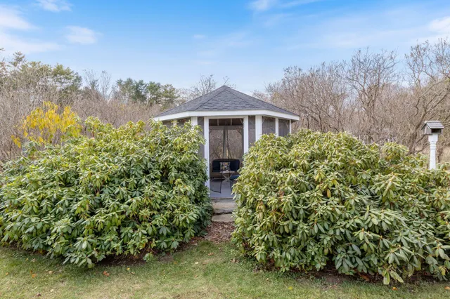 $1,875,000 | 88-90 Old Pool Road, Biddeford, ME 04005