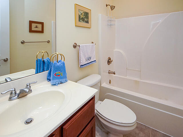 1185 Dingle Road Mount Pleasant, SC 29466 - Photo 22 of 28 32