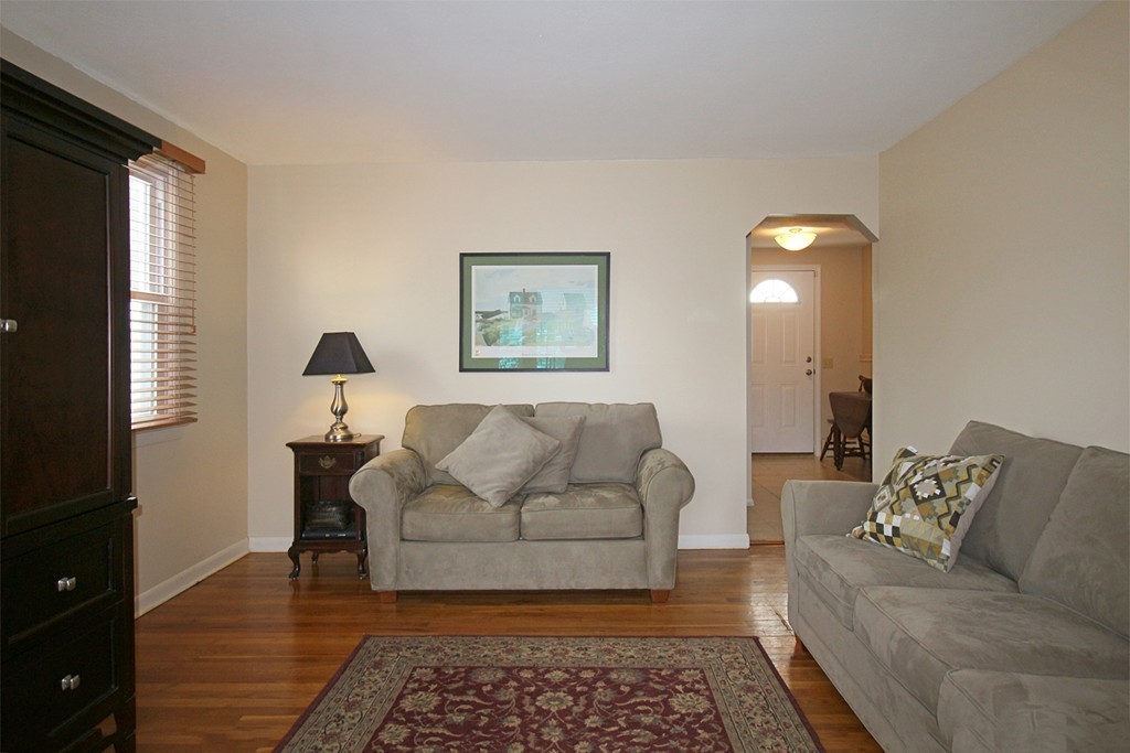 15 Crow Lane Springfield, MA 01109 - Photo 8 of 18 Gallery Image 8
