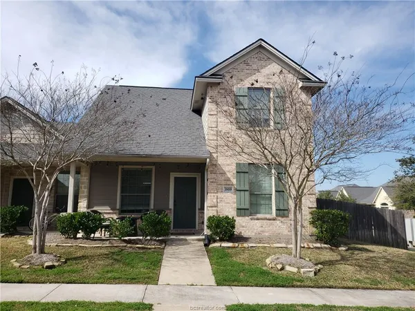 $2,300 | 3869 Oldenburg Lane, College Station, TX 77845