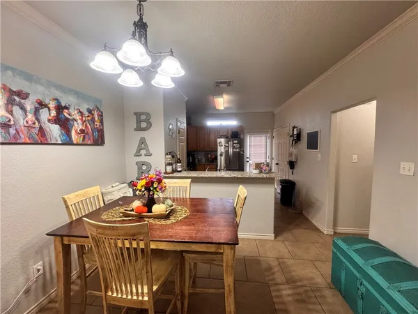 $2,300 | 3869 Oldenburg Lane, College Station, TX 77845