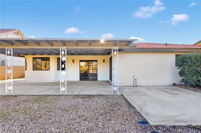 $450,000 | 15776 Candlewood Drive, Victorville, CA 92395
