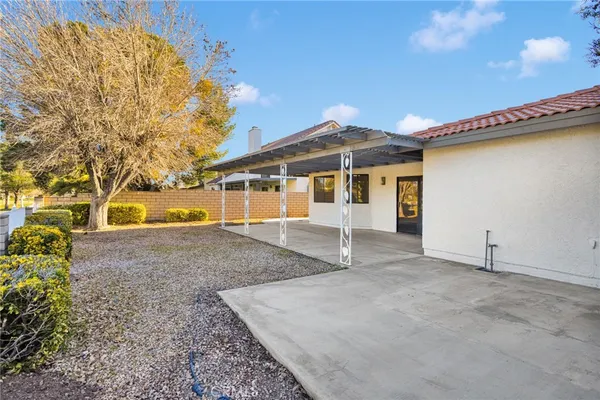 $450,000 | 15776 Candlewood Drive, Victorville, CA 92395
