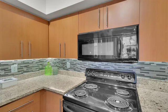 $300,000 | 11203 Ranch Road 2222, Unit 2305, Austin, TX 78730