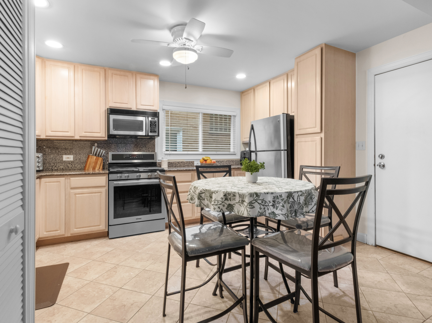 7818 West 26th Street, Unit 1N Riverside, IL 60546 - Photo 5 of 15