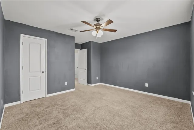 $300,000 | 322 Shoshone Ridge Drive, La Marque, TX 77568