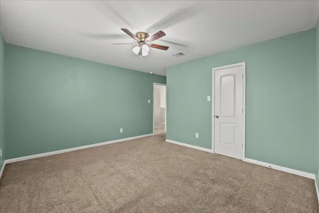 $300,000 | 322 Shoshone Ridge Drive, La Marque, TX 77568