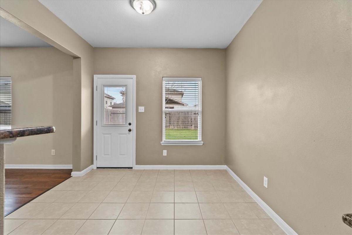 322 Shoshone Ridge Drive La Marque, TX 77568 - Photo 10 of 34