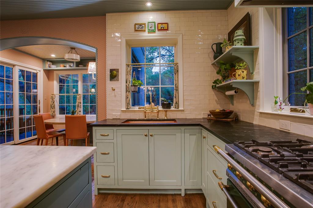 1022 North Montclair Avenue Dallas, TX 75208 - Photo 13 of 39