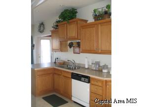 105 Messina Drive Springfield, IL 62703 - Photo 2 of 3 Gallery Image 2