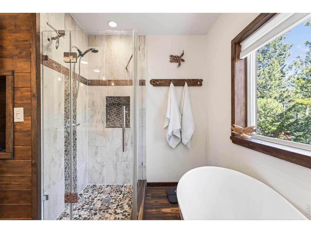 1856 Ridge Road Nederland, CO 80466 - Photo 19 of 43 Updated bathroom with soaking tub