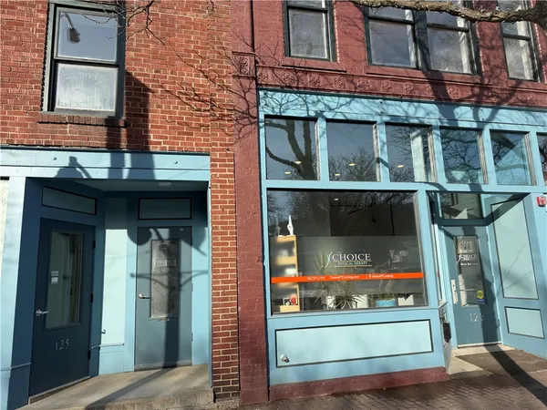 $1,600 | 125 West Market Street, Corning, NY 14830