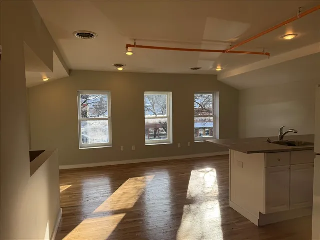 $1,600 | 125 West Market Street, Corning, NY 14830