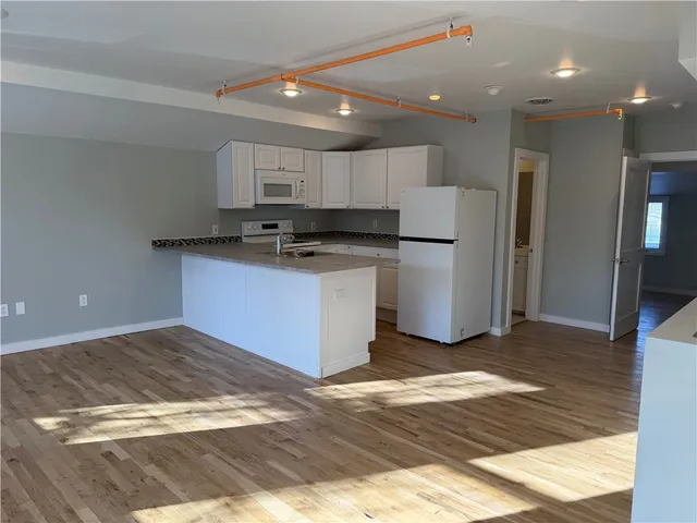 $1,600 | 125 West Market Street, Corning, NY 14830