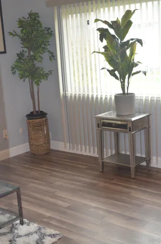 $325,000 | 5953 Bamford Drive, Sacramento, CA 95823