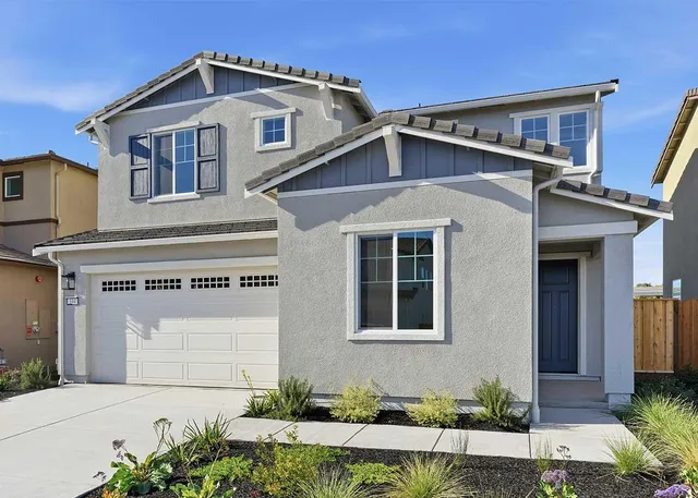 $762,900 | 104 Dogwood Court, Hollister, CA 95023