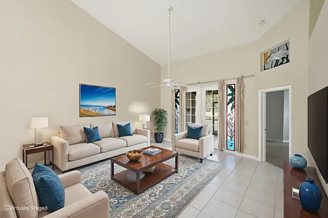 $250,000 | 1657 Southwest Harbour Isles Circle, Port St. Lucie, FL 34986