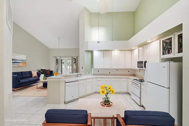 $250,000 | 1657 Southwest Harbour Isles Circle, Port St. Lucie, FL 34986