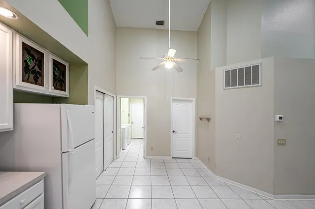 $250,000 | 1657 Southwest Harbour Isles Circle, Port St. Lucie, FL 34986