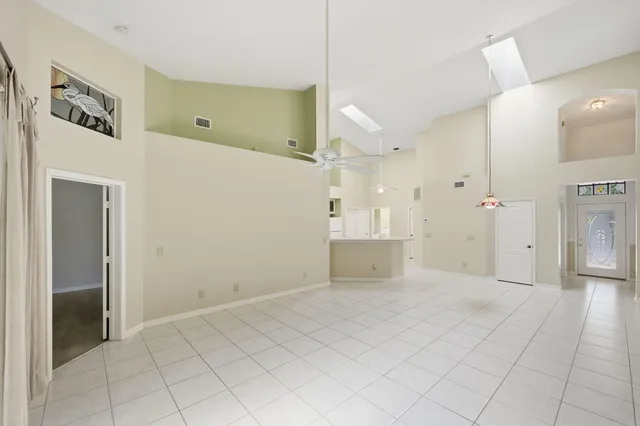 $250,000 | 1657 Southwest Harbour Isles Circle, Port St. Lucie, FL 34986