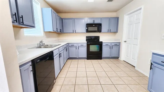 $2,095 | 12828 Cedar Hollow Drive, Fort Worth, TX 76244