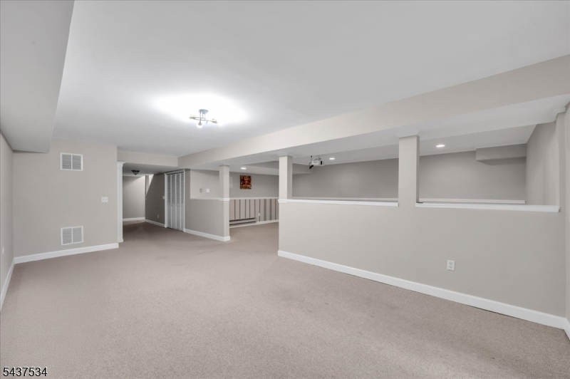 119 Choctaw Ridge Road Somerville, NJ 08876 - Photo 29 of 34