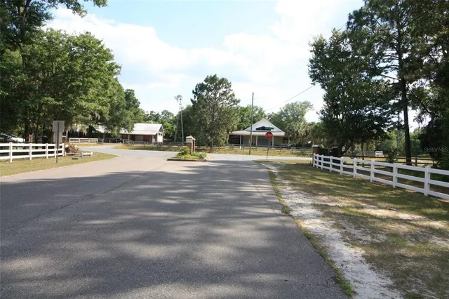 $174,900 | 25770 West U.S. Highway 27, High Springs, FL 32643