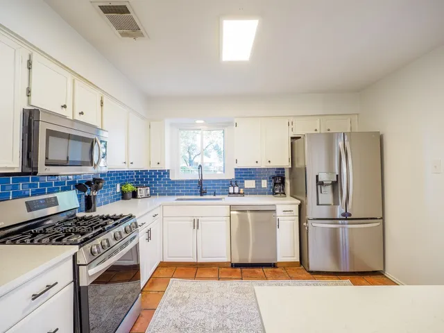 $3,300 | 12802 Carrera Drive, Austin, TX 78727