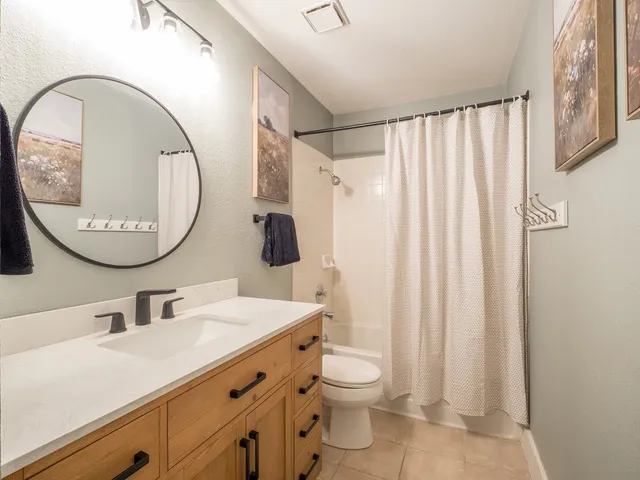 $3,300 | 12802 Carrera Drive, Austin, TX 78727