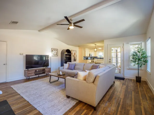 $3,300 | 12802 Carrera Drive, Austin, TX 78727