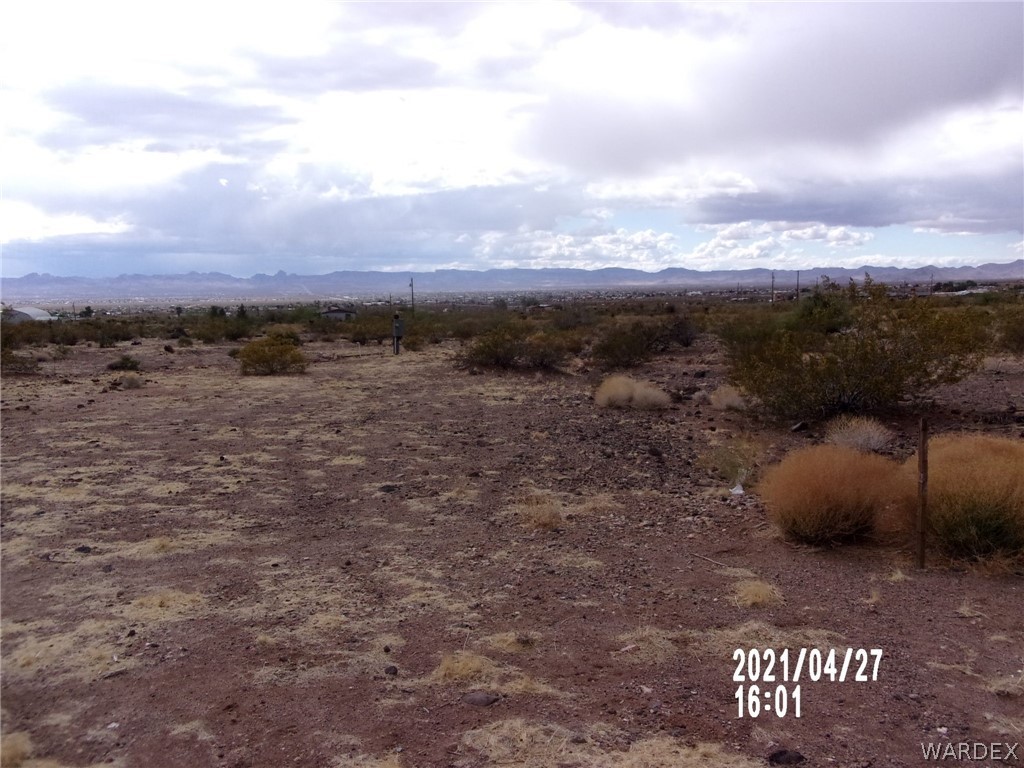 321 South Tooman Road Golden Valley, AZ 86413 - Photo 6 of 16 a view of outdoor space and city view